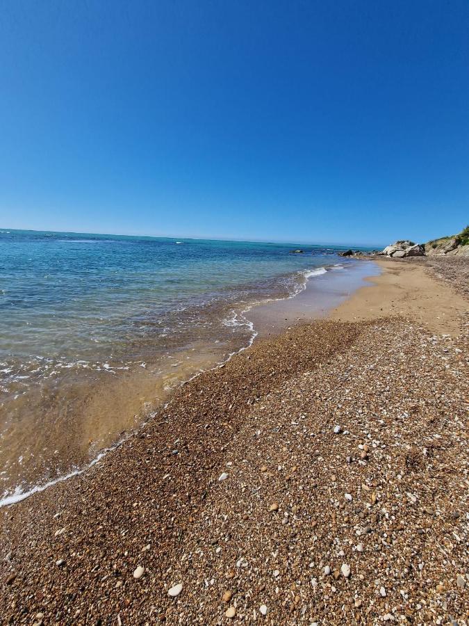 Tendu' Punta Bianca Glamping Camp Палма де Монтекиаро Екстериор снимка