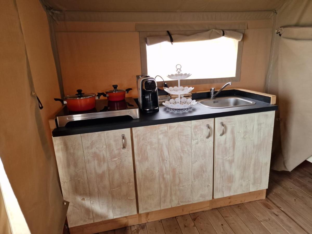 Tendu' Punta Bianca Glamping Camp Палма де Монтекиаро Екстериор снимка