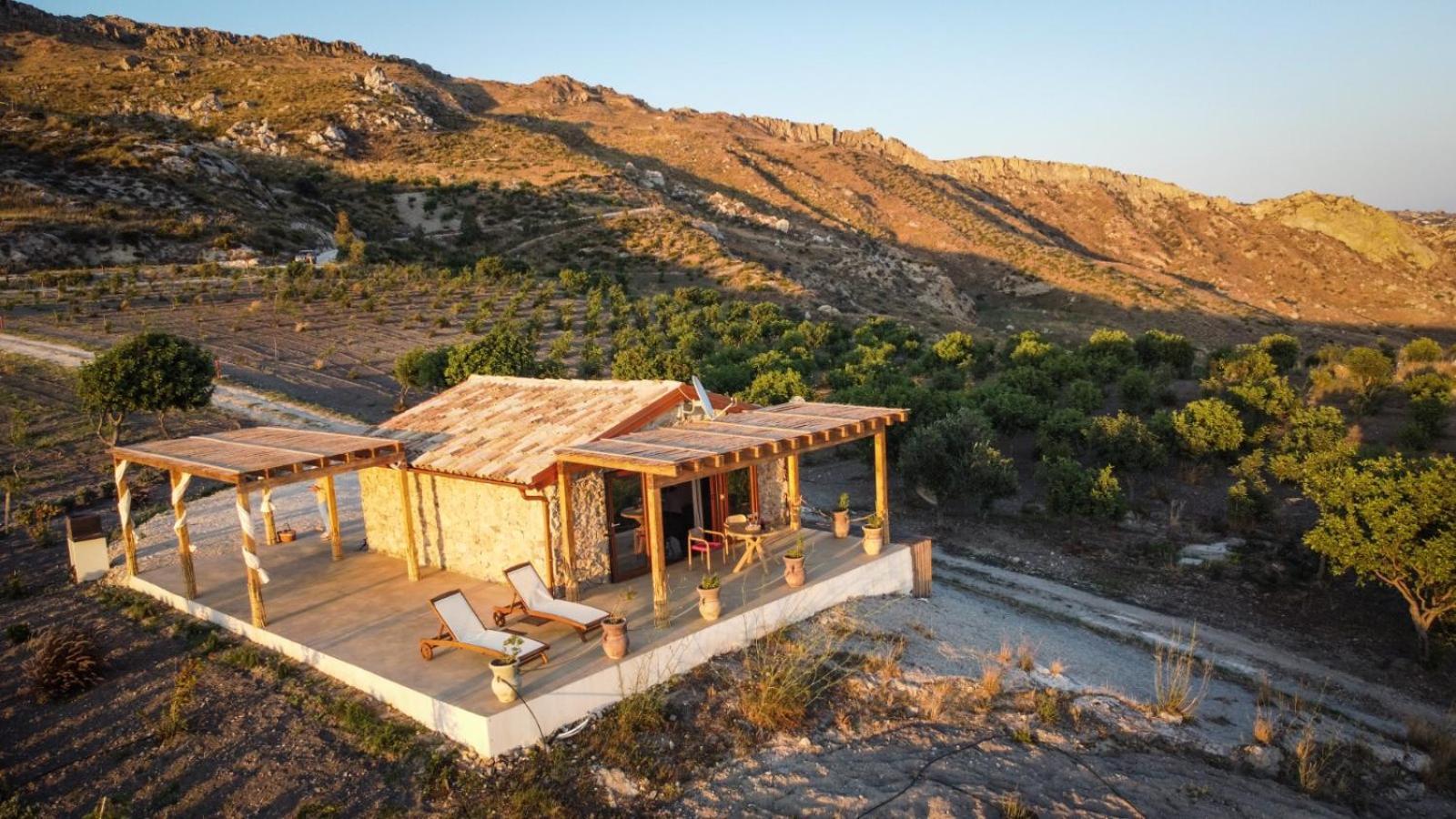 Tendu' Punta Bianca Glamping Camp Палма де Монтекиаро Екстериор снимка